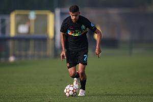 记者:热那亚接近租借瓦伦丁-卡博尼,恩波利租借弗朗哥-卡博尼