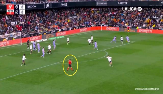 哨压绝杀！贝林99分钟进球被吹，裁判皇马谁是谁非？