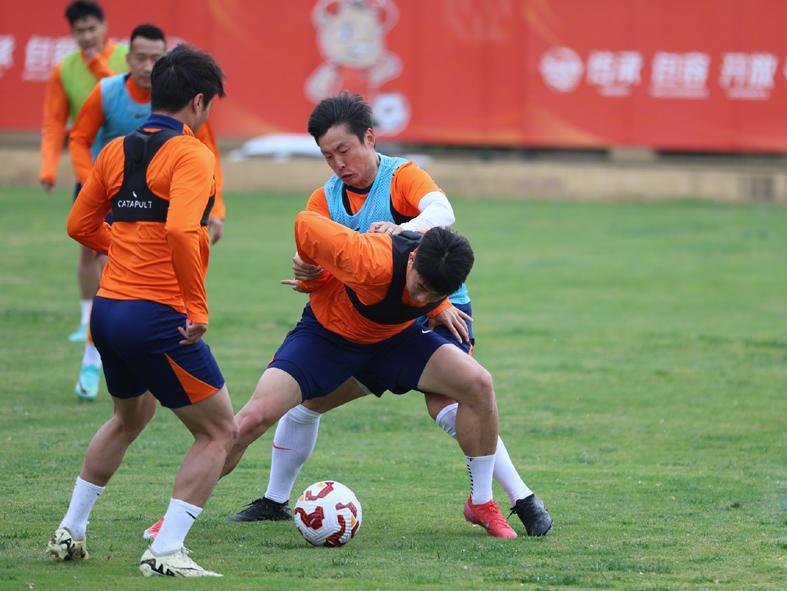 开云体育登录-彭长老解禁 苏帅有牌了！客战成都赛马不？主场战浙江+海牛定生死