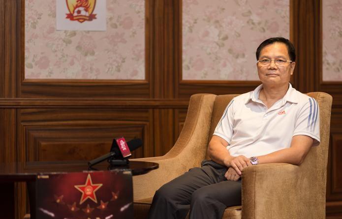广东足球名宿,和容志行是好搭档,曾任职广东台,如今定居加拿大