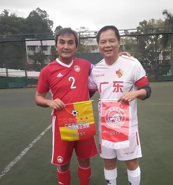 广东足球名宿,和容志行是好搭档,曾任职广东台,如今定居加拿大
